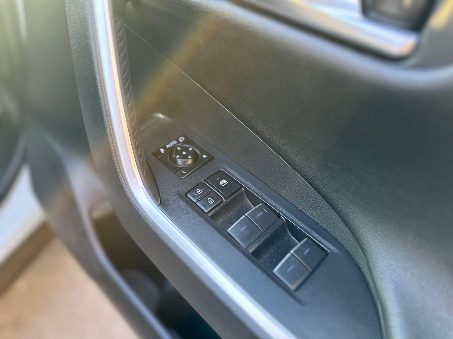 Used Toyota RAV4 2022 for sale - 77646893: Photo 23