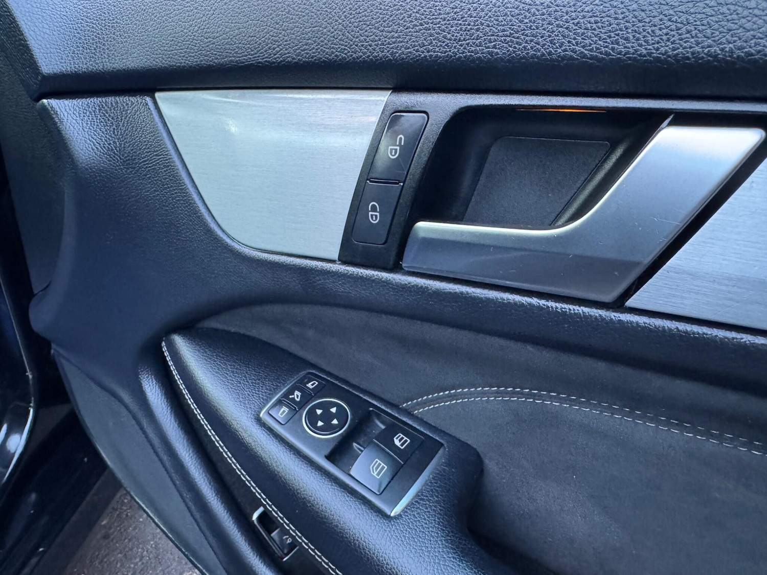 Used Mercedes-Benz C Class 2014 for sale - 76801504: Photo 32