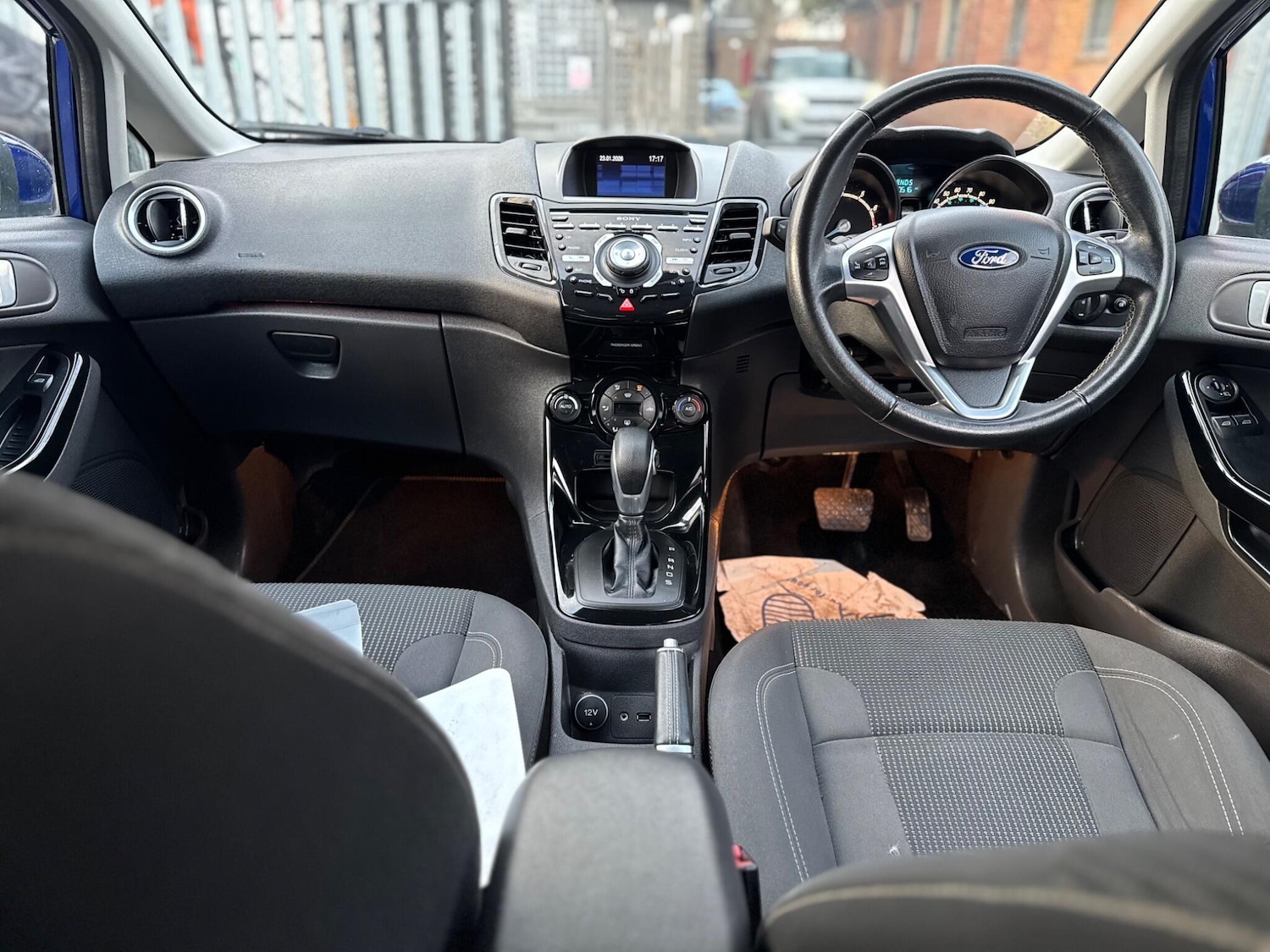 Used Ford Fiesta 2015 for sale - 77082078: Photo 11