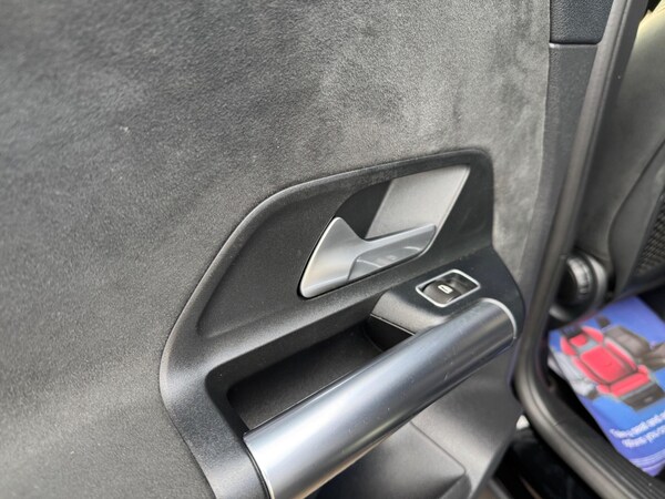 Used Mercedes-Benz GLA 2020 for sale - 76307036: Photo 31