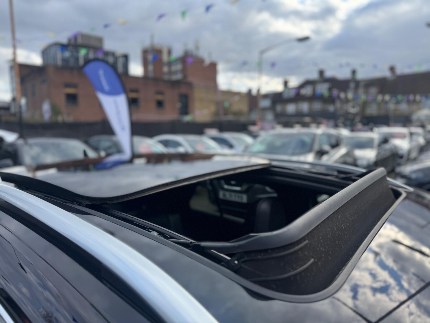 Used Volkswagen T-Roc for sale - 77704814: Photo 12