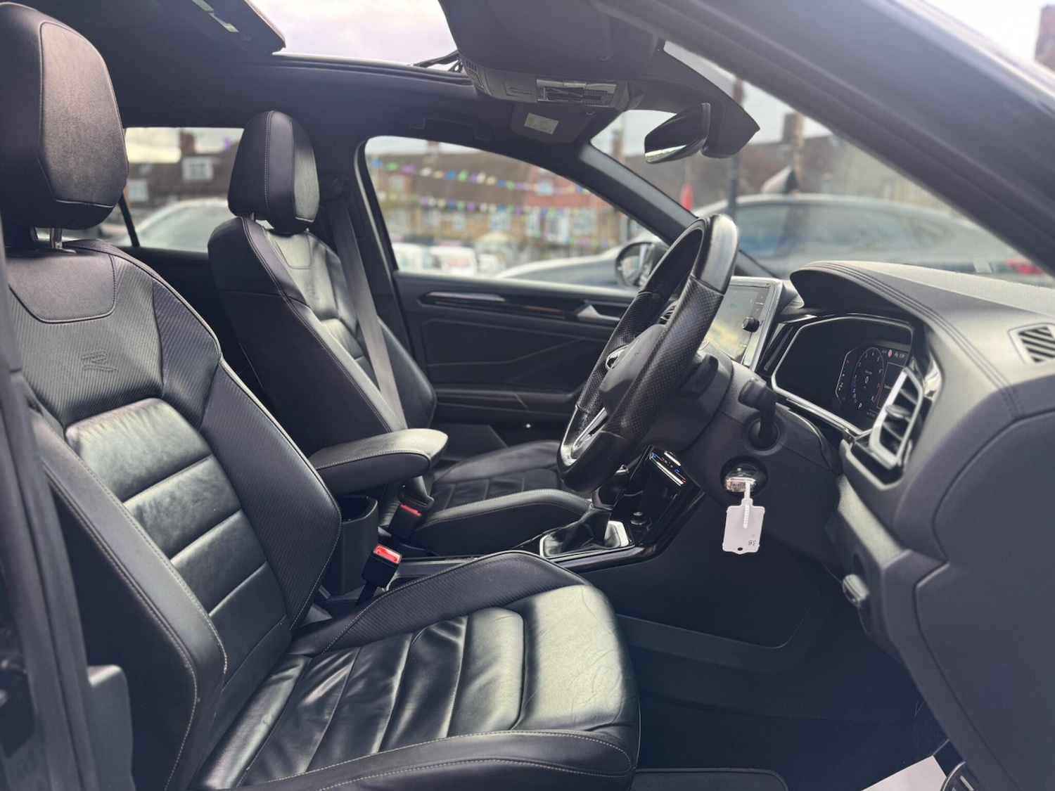 Used Volkswagen T-Roc for sale - 77704814: Photo 19