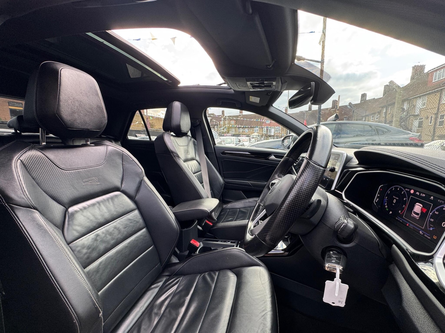 Used Volkswagen T-Roc for sale - 77704814: Photo 20