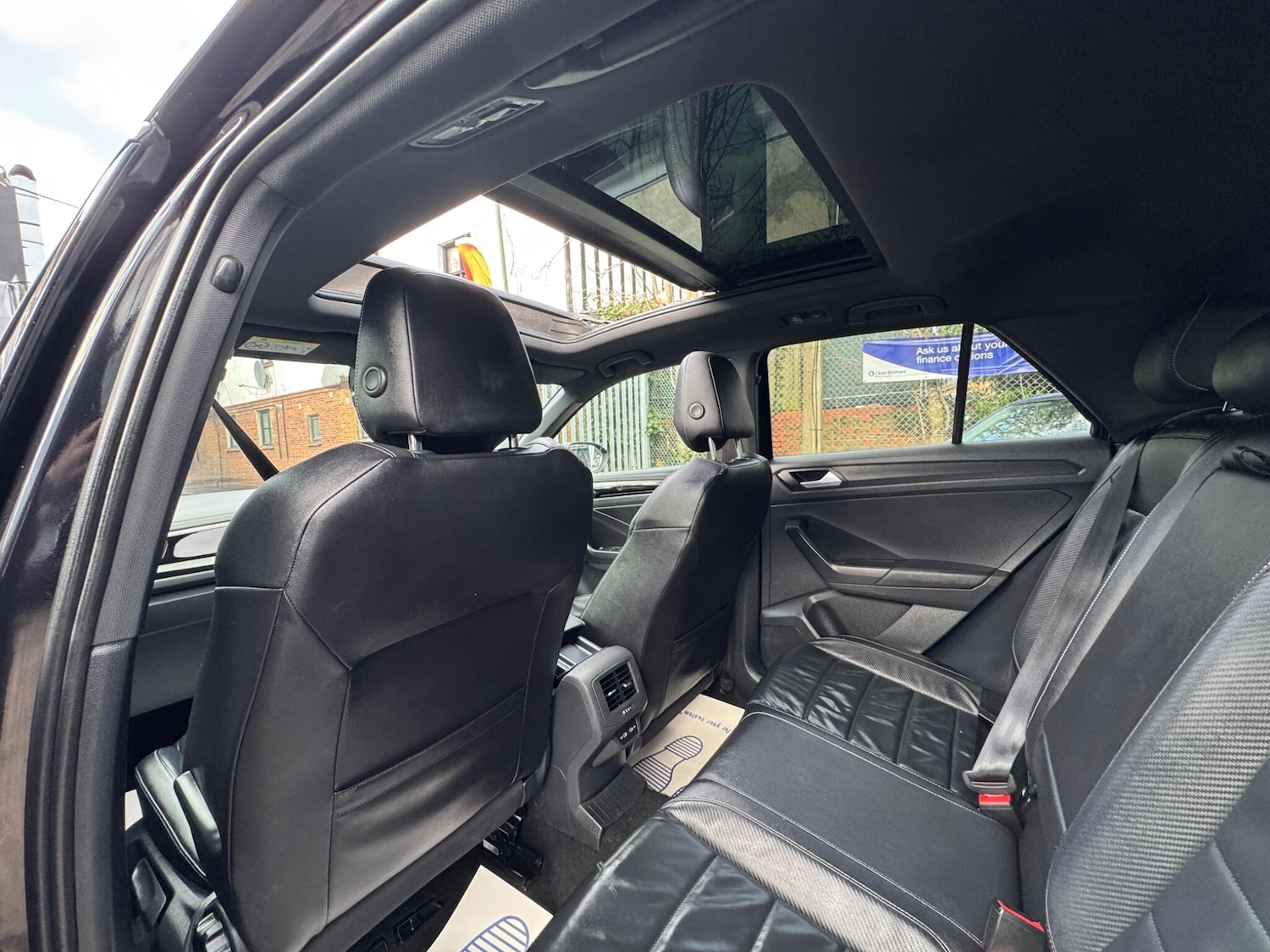 Used Volkswagen T-Roc for sale - 77704814: Photo 24