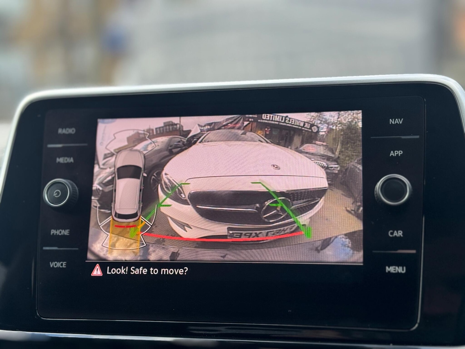 Used Volkswagen T-Roc for sale - 77704814: Photo 40