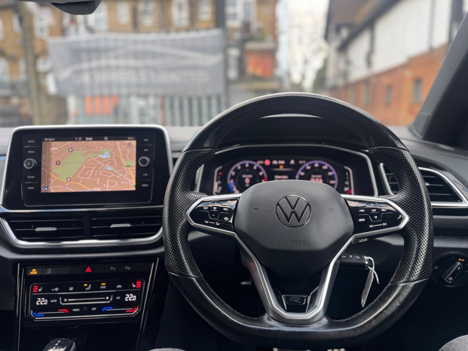 Used Volkswagen T-Roc for sale - 77704814: Photo 54