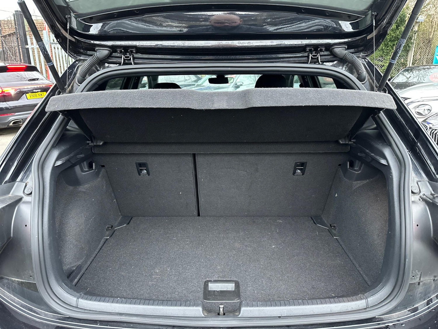 Used Volkswagen Polo 2022 for sale - 77646624: Photo 32