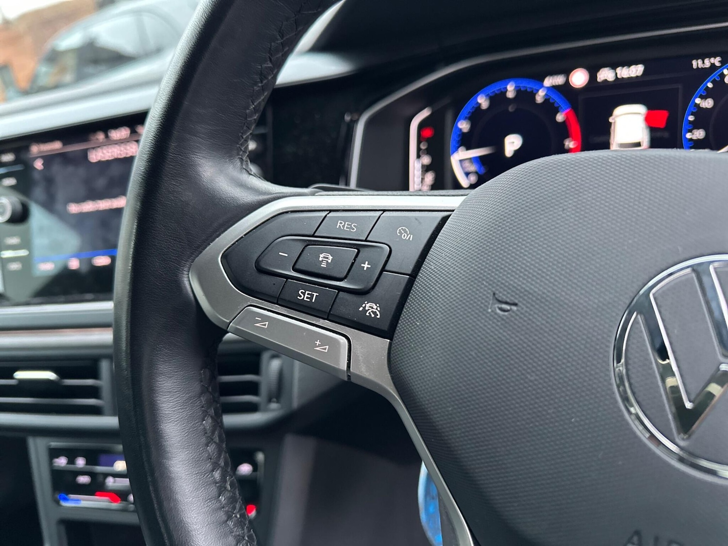 Used Volkswagen Polo 2022 for sale - 77646624: Photo 36