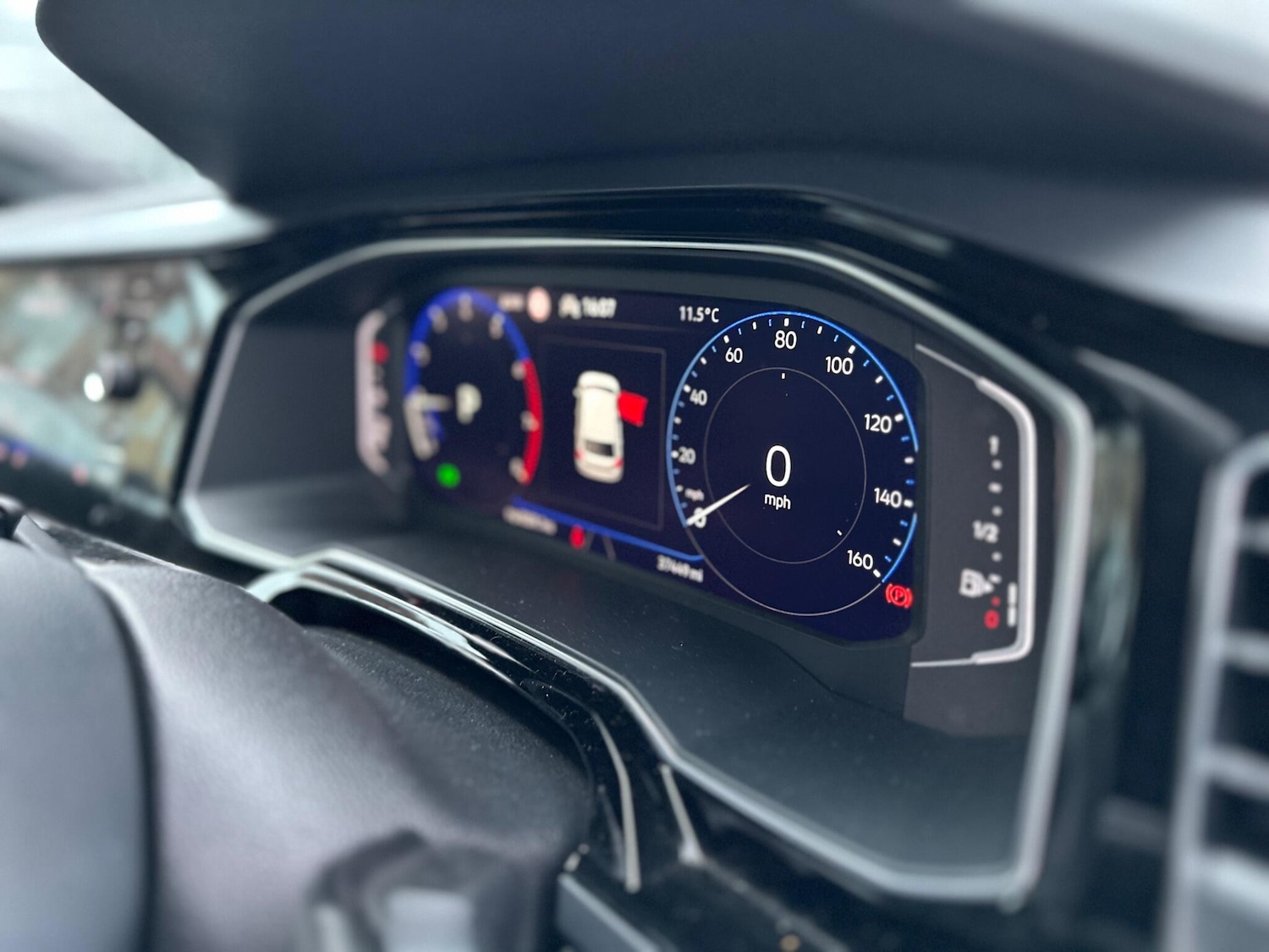 Used Volkswagen Polo 2022 for sale - 77646624: Photo 37