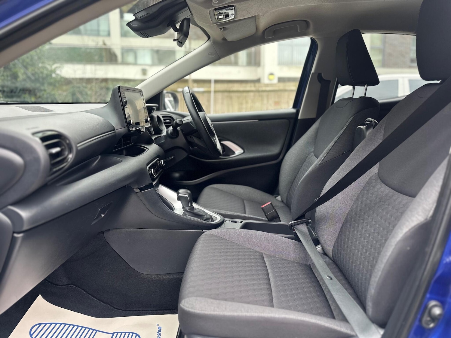 Used Toyota Yaris 2022 for sale - 77645938: Photo 25