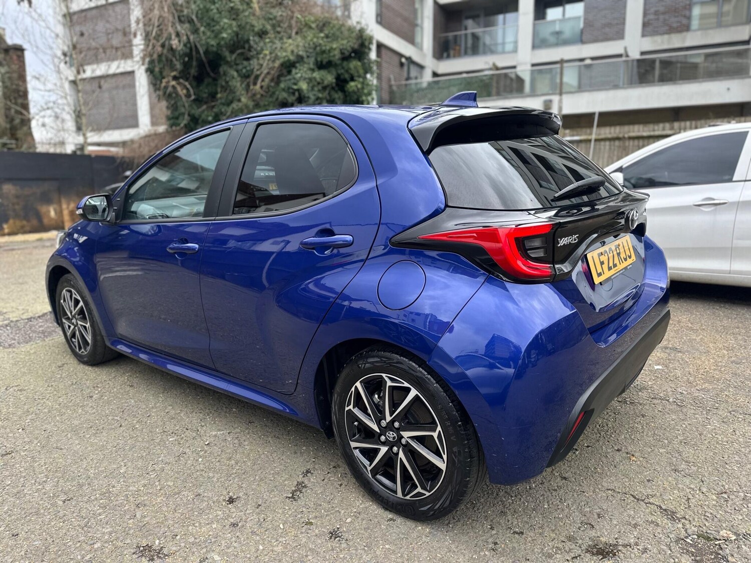 Used Toyota Yaris 2022 for sale - 77645938: Photo 37