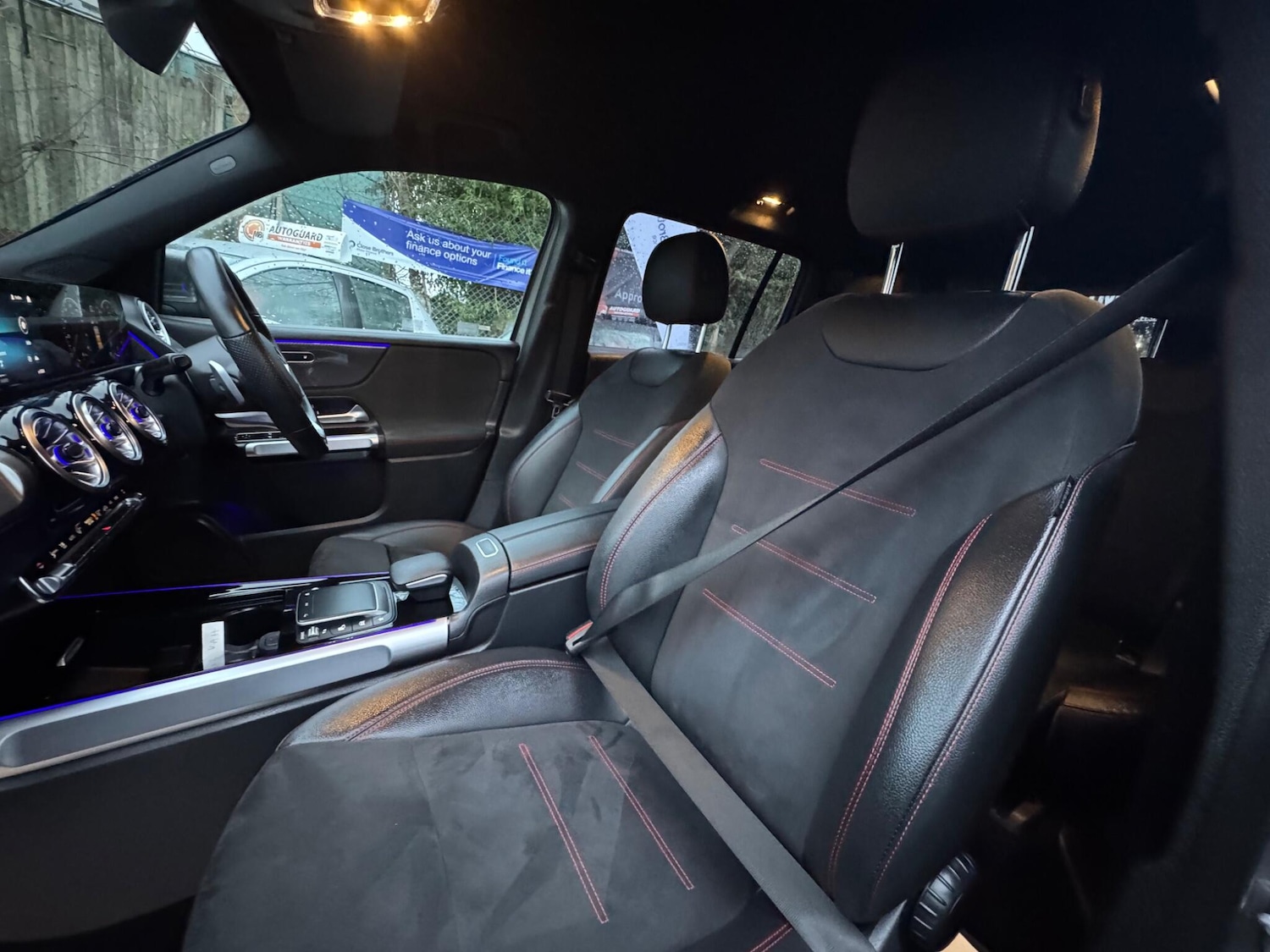 Used Mercedes-Benz GLB 2023 for sale - 76964735: Photo 15