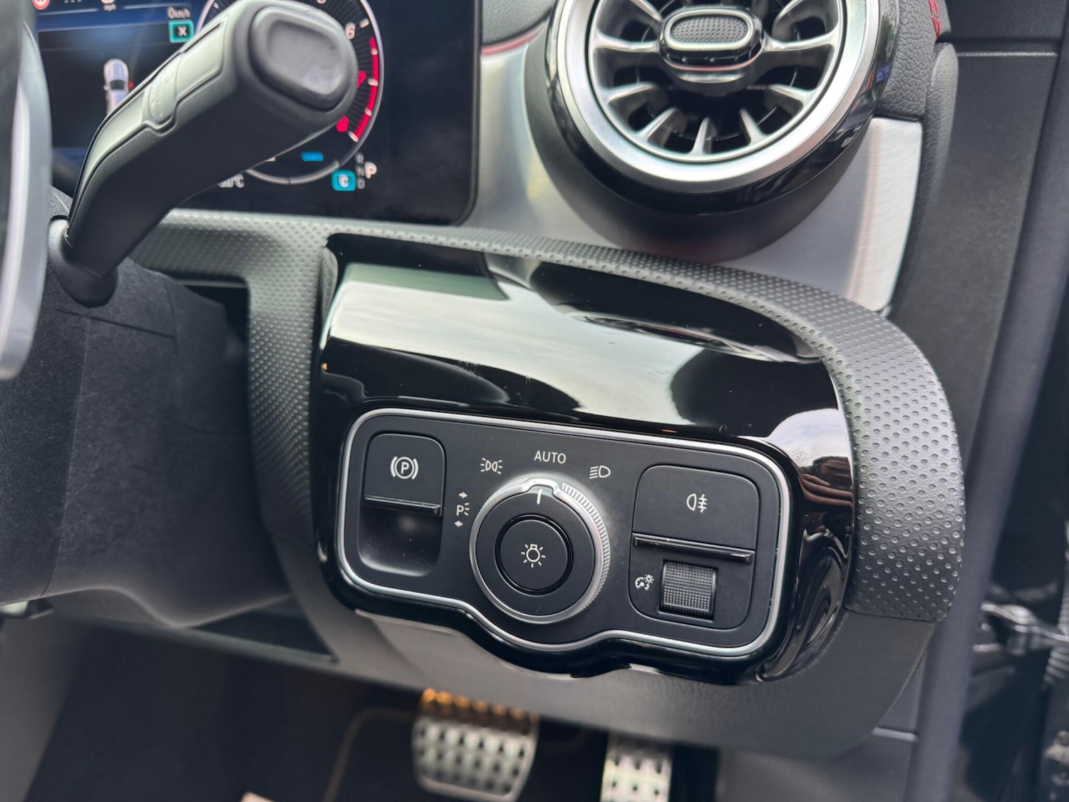 Used Mercedes-Benz CLA 2023 for sale - 77156047: Photo 33