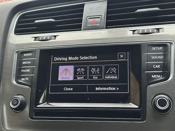 Used Volkswagen Golf 2013 for sale - 76094380: Photo 12