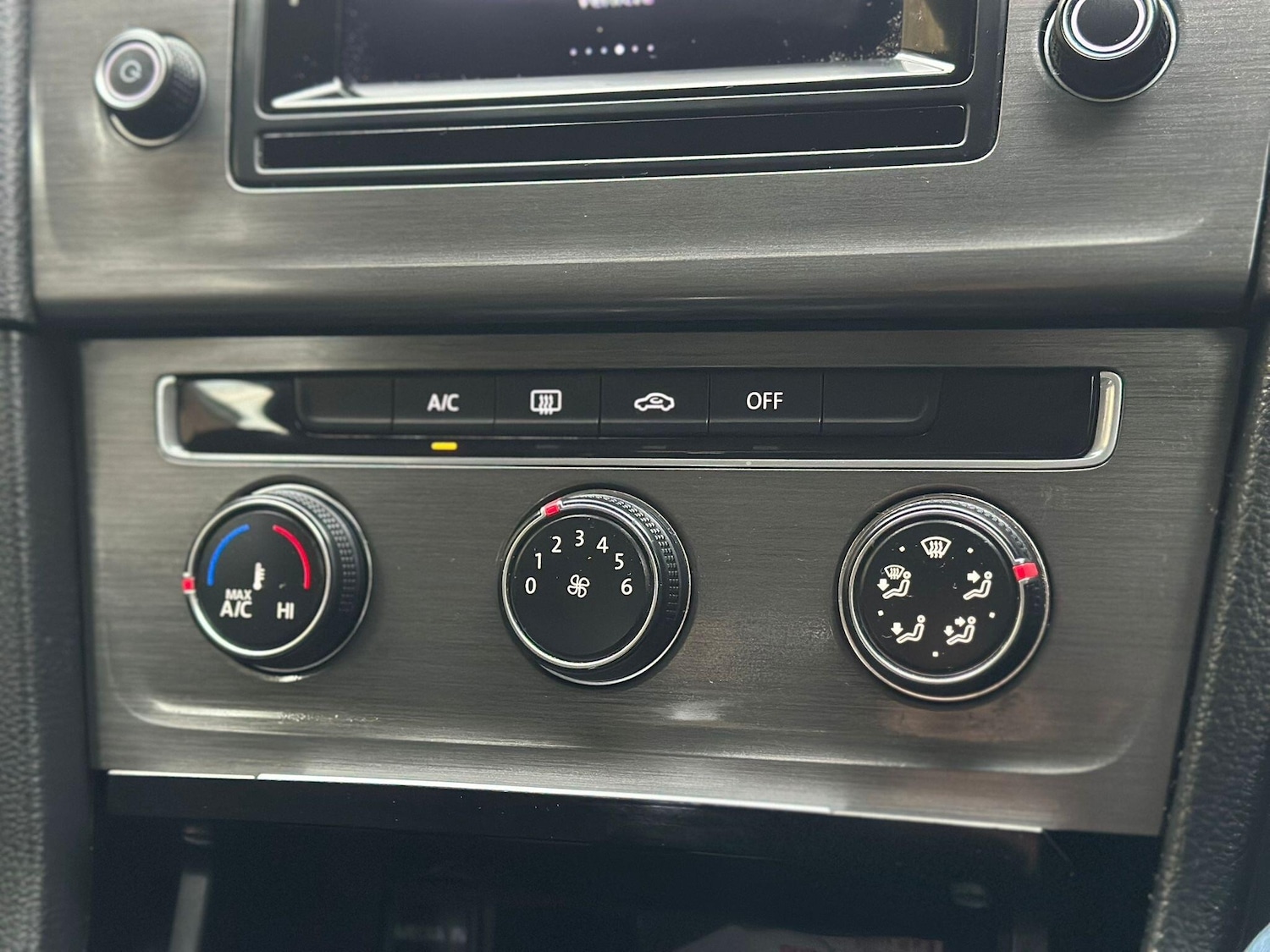 Used Volkswagen Golf 2013 for sale - 76094380: Photo 14