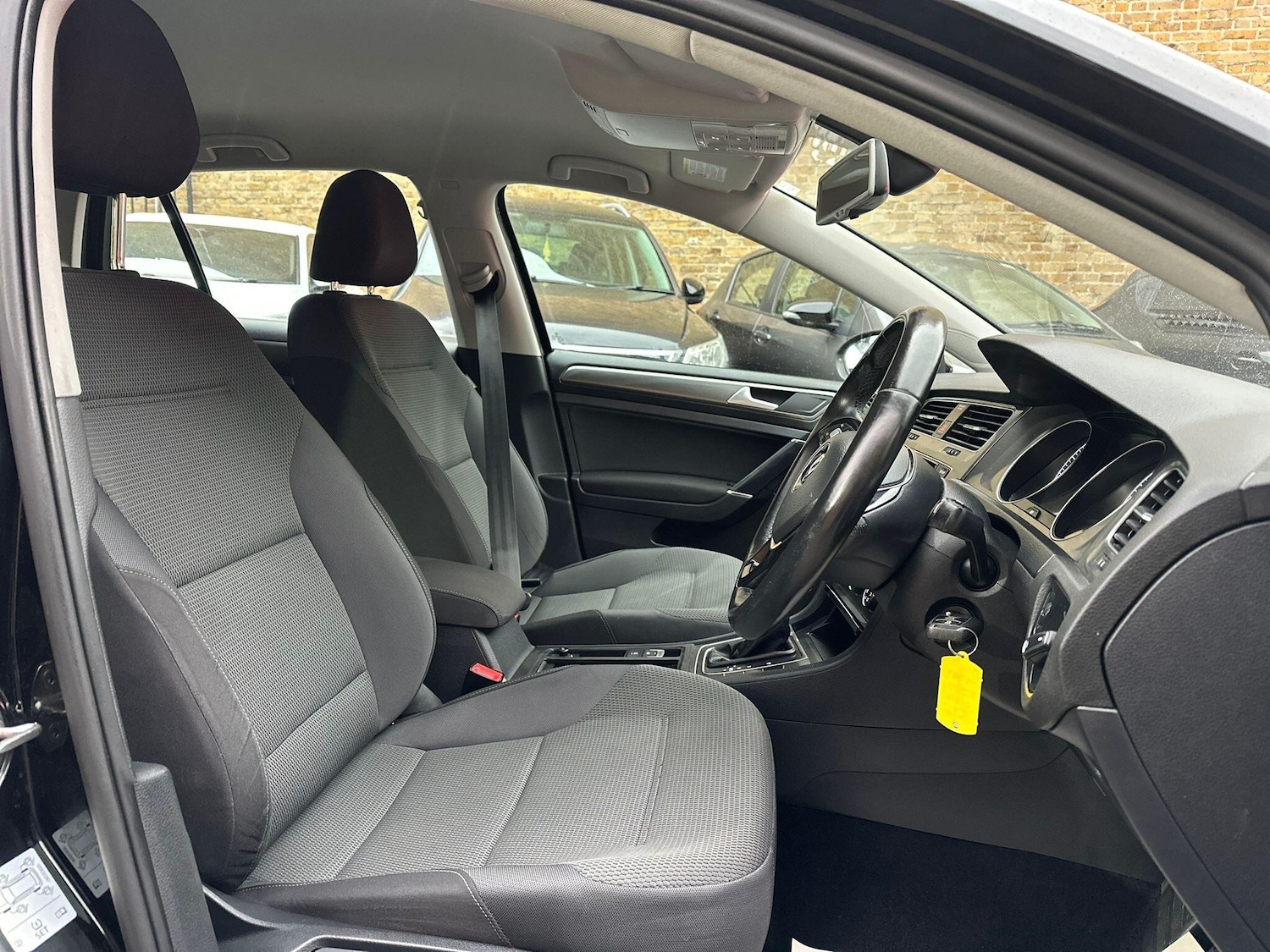 Used Volkswagen Golf 2013 for sale - 76094380: Photo 31