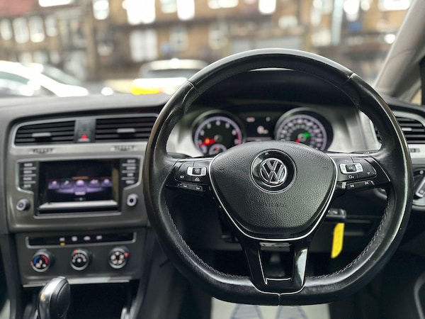 Used Volkswagen Golf 2013 for sale - 76094380: Photo 9