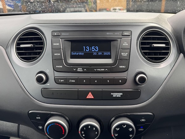 Used Hyundai i10 2017 for sale - 76020686: Photo 19