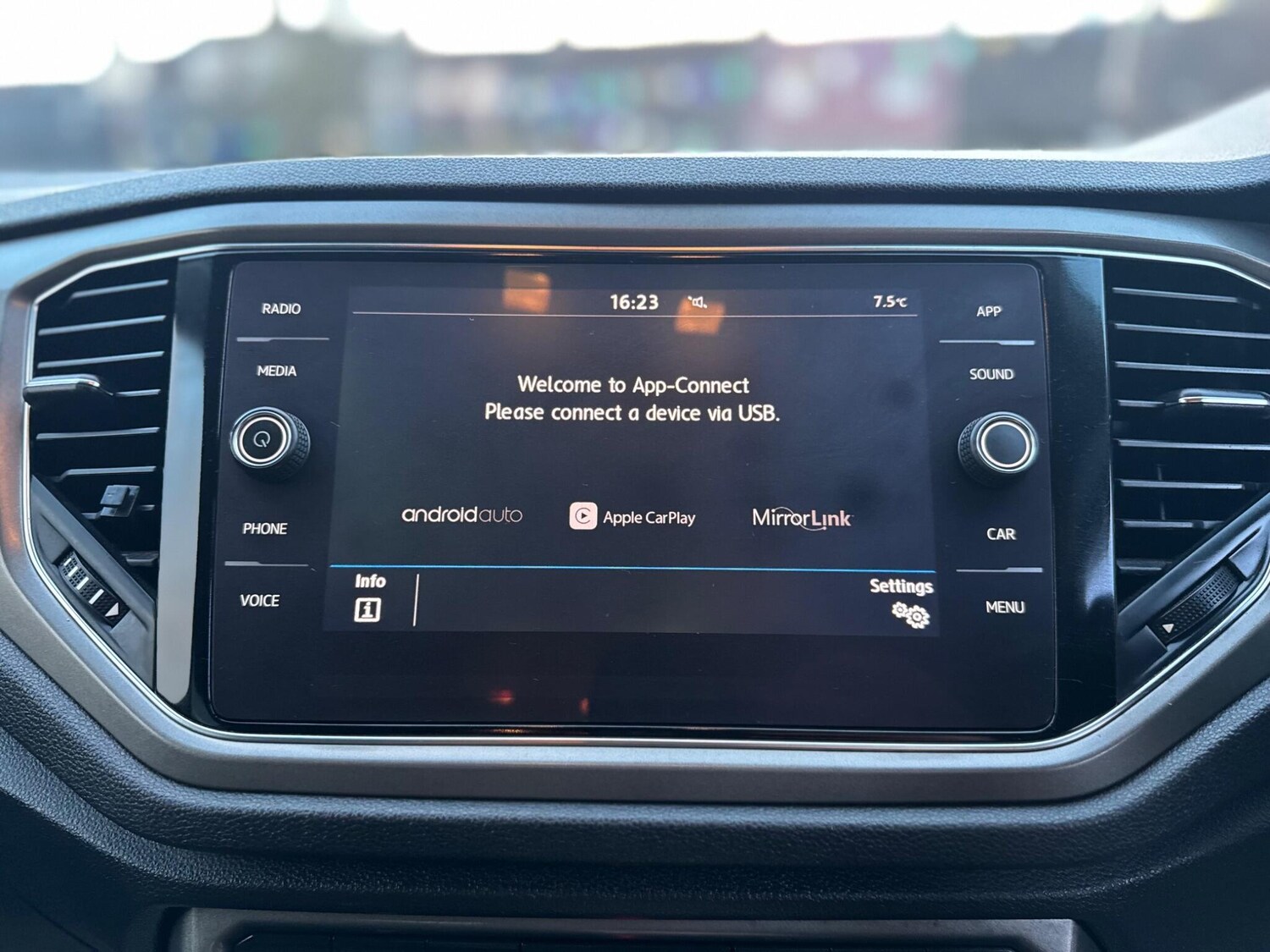 Used Volkswagen T-Roc 2020 for sale - 77574698: Photo 13