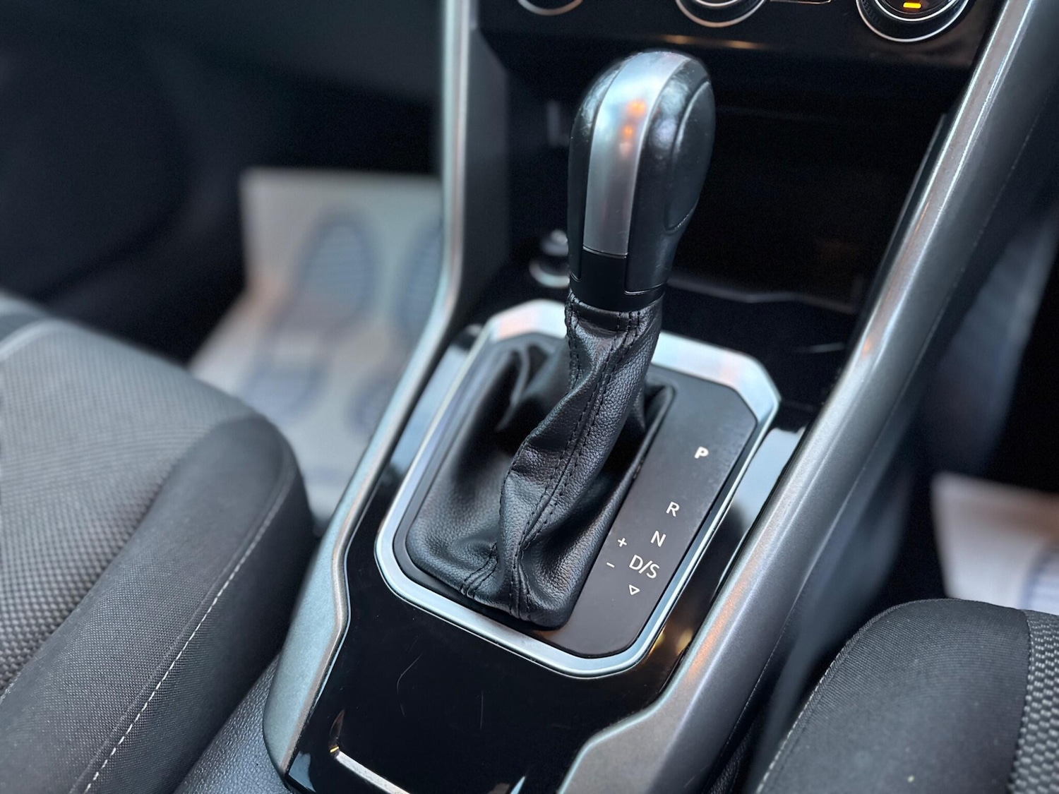 Used Volkswagen T-Roc 2020 for sale - 77574698: Photo 8