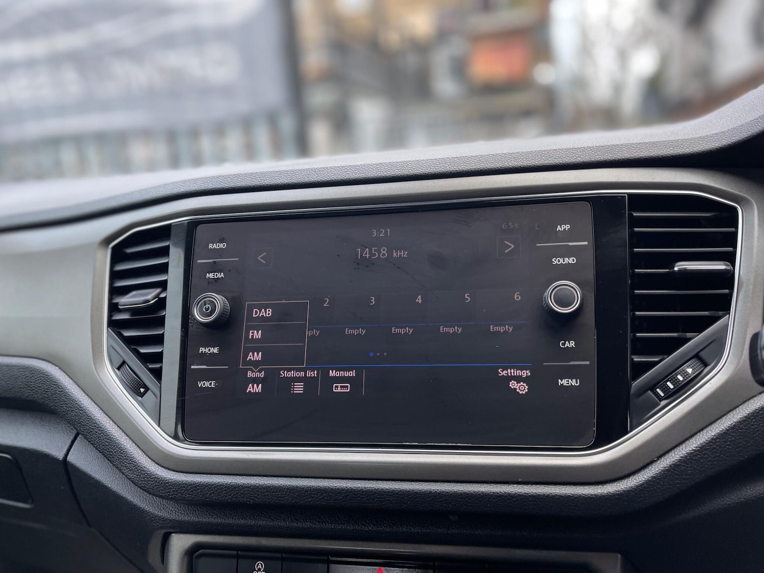 Used Volkswagen T-Roc 2020 for sale - 76688780: Photo 17