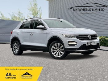 Used Volkswagen T-Roc 2020 for sale - 76688780: Photo