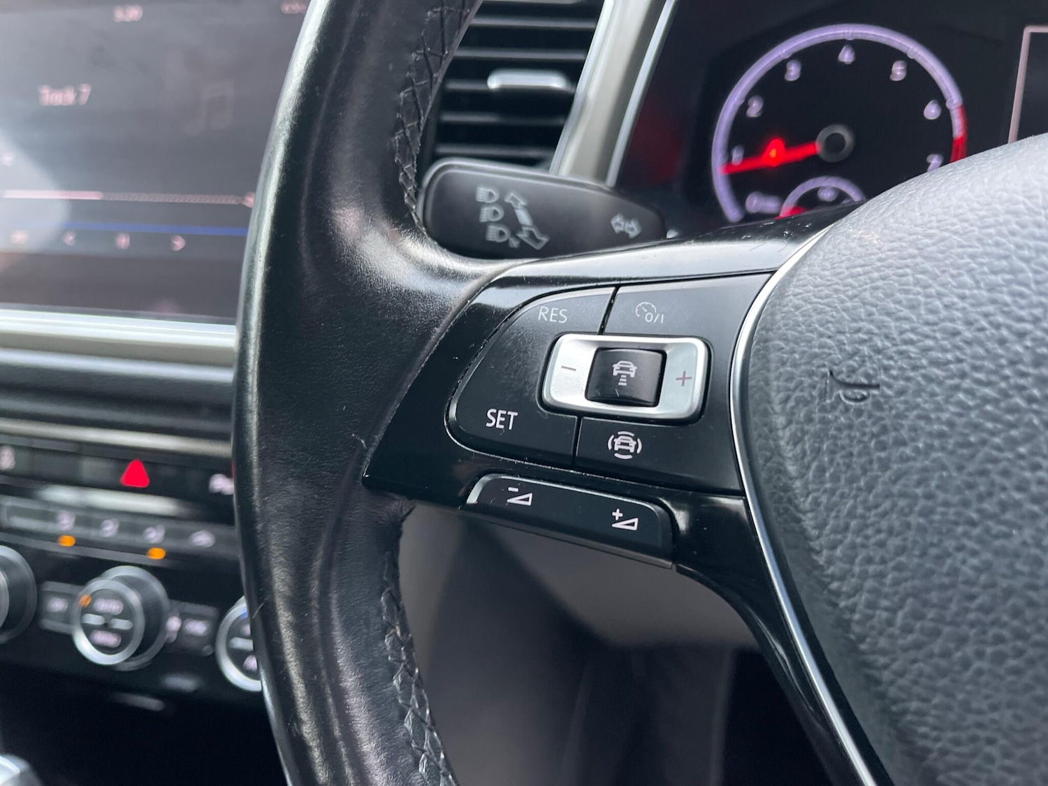 Used Volkswagen T-Roc 2020 for sale - 76688780: Photo 23