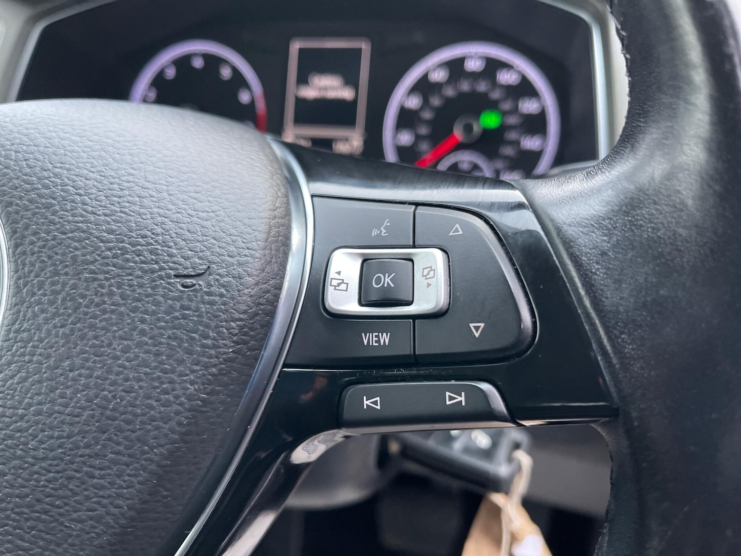 Used Volkswagen T-Roc 2020 for sale - 76688780: Photo 24