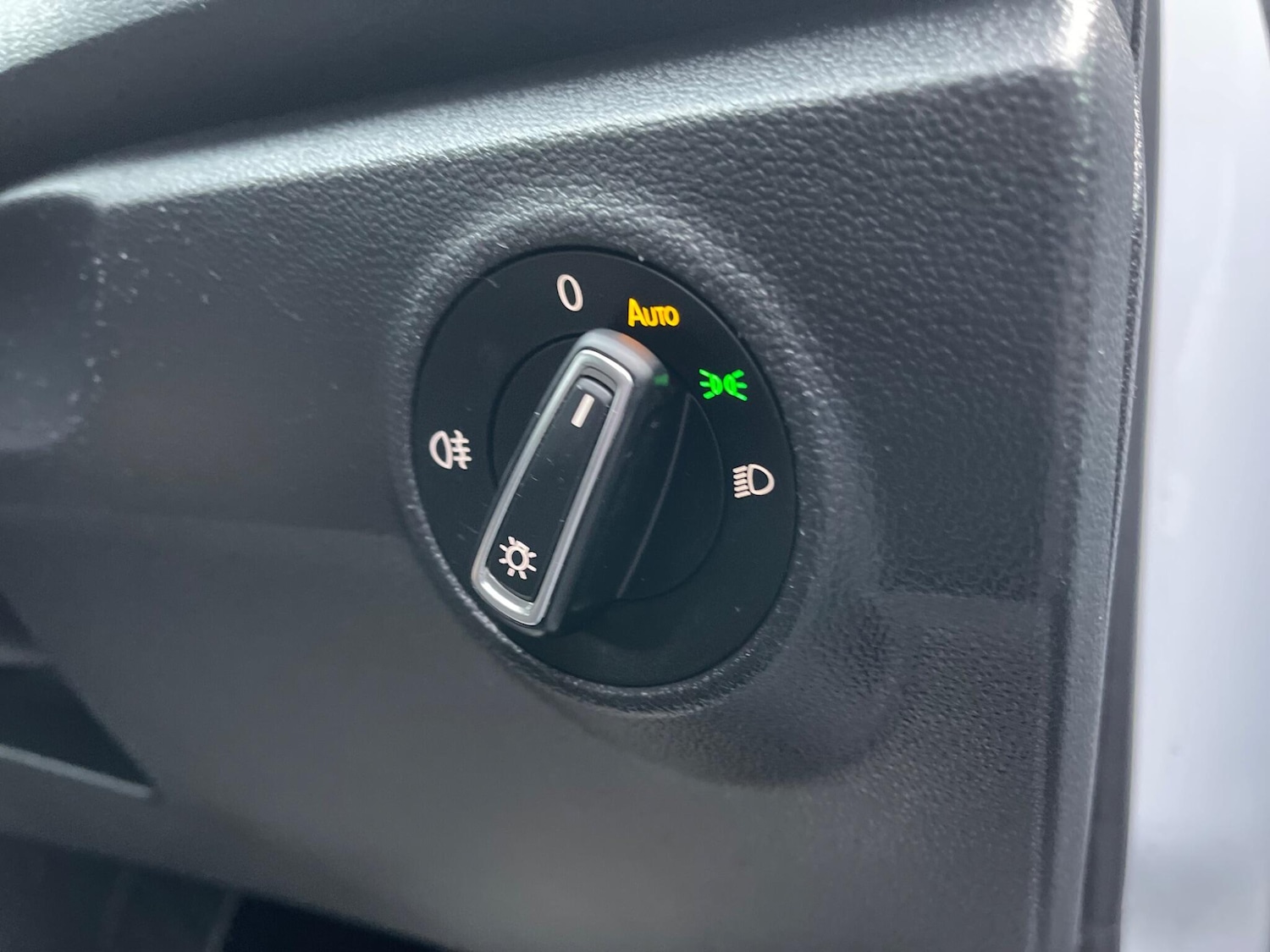 Used Volkswagen T-Roc 2020 for sale - 76688780: Photo 27