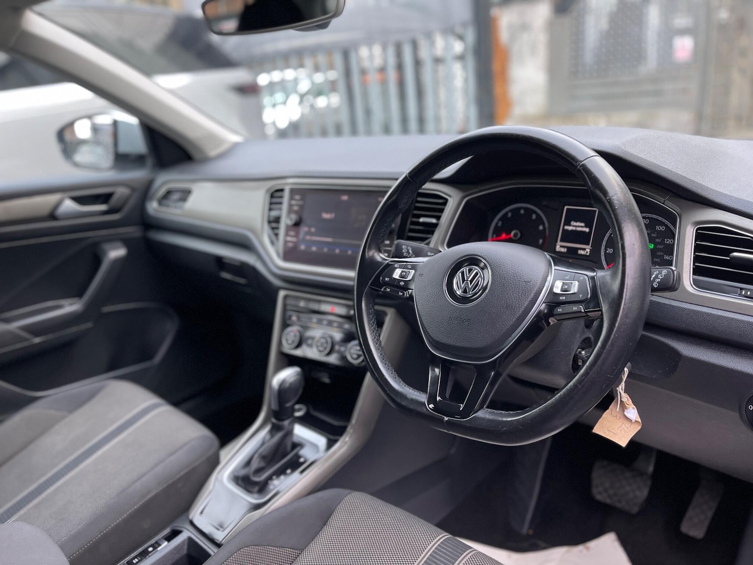 Used Volkswagen T-Roc 2020 for sale - 76688780: Photo 29