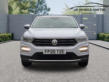Used Volkswagen T-Roc 2020 for sale - 76688780: Photo