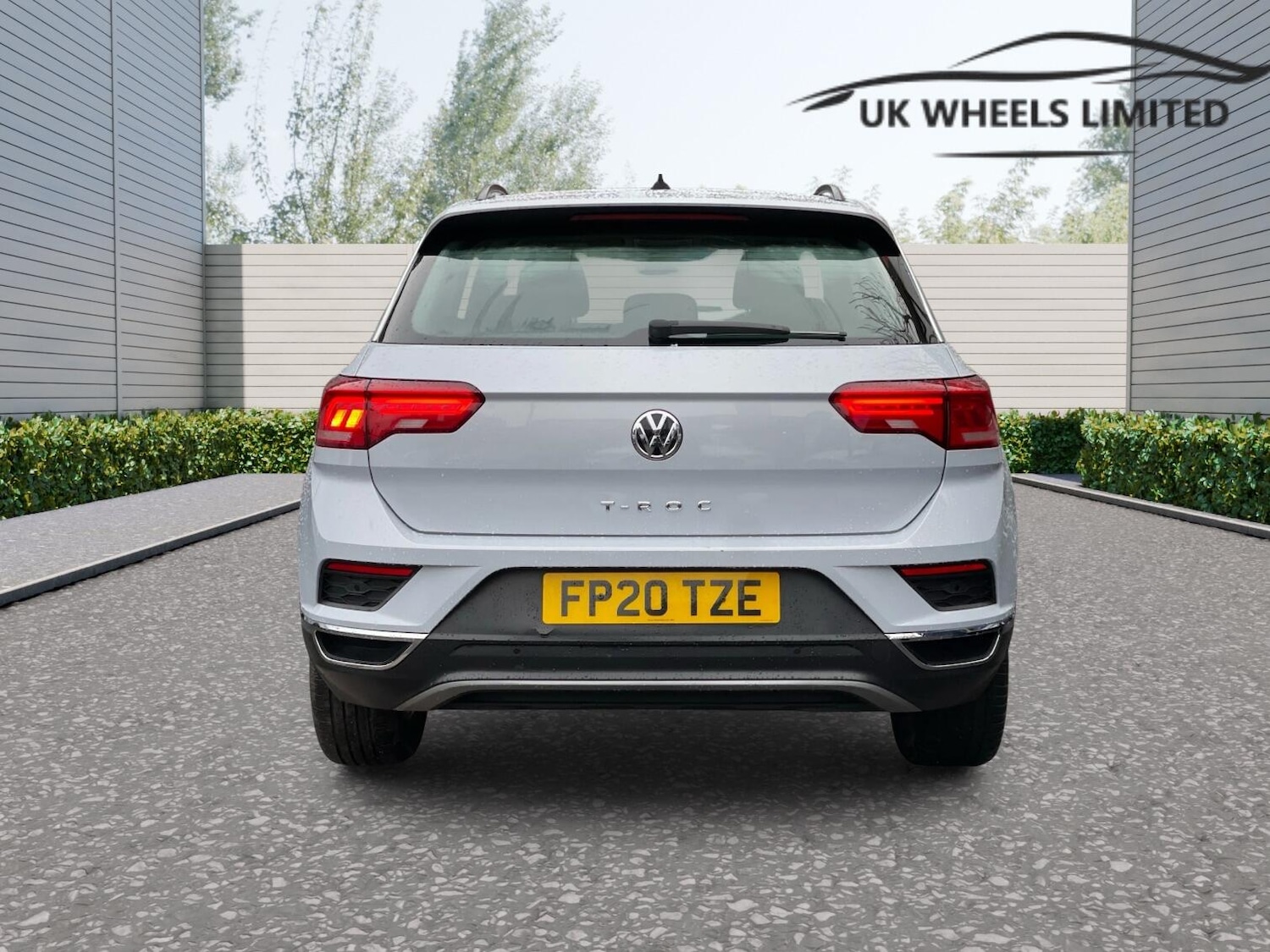 Used Volkswagen T-Roc 2020 for sale - 76688780: Photo 4
