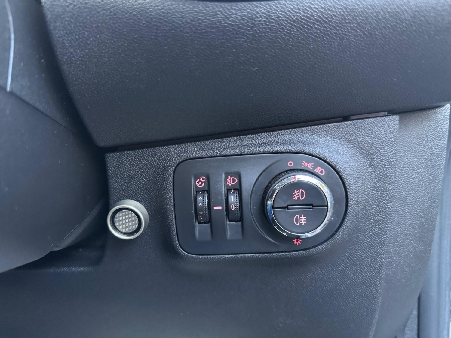 Used Vauxhall Corsa 2017 for sale - 77015619: Photo 28