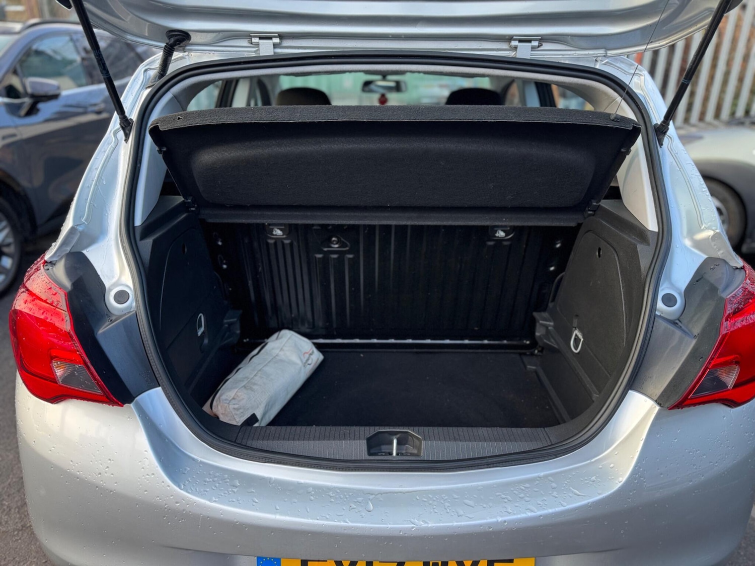 Used Vauxhall Corsa 2017 for sale - 77015619: Photo 31