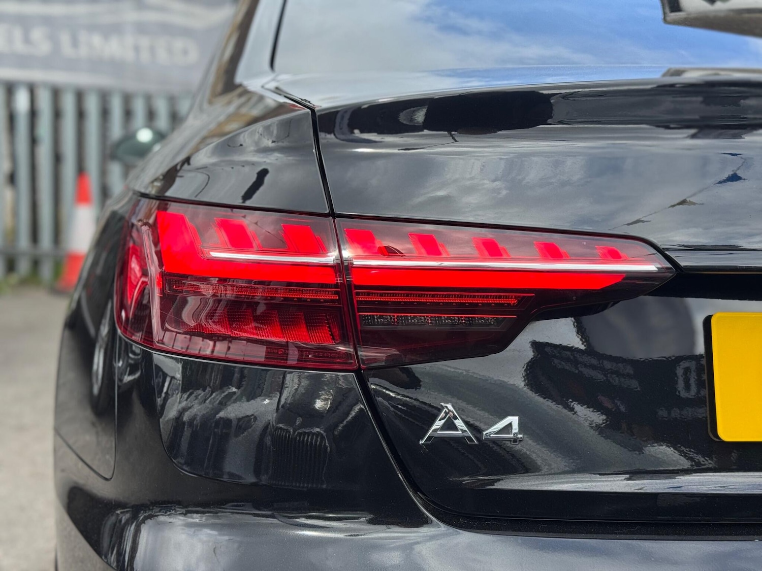 Used Audi A4 for sale - 78205309: Photo 14