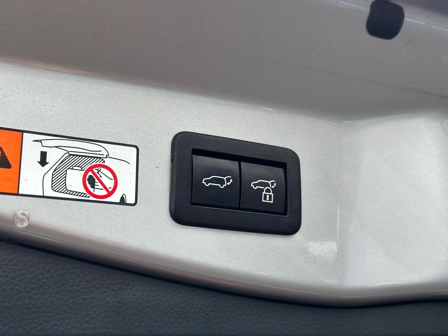 Used Toyota C-HR 2024 for sale - 77120218: Photo 15