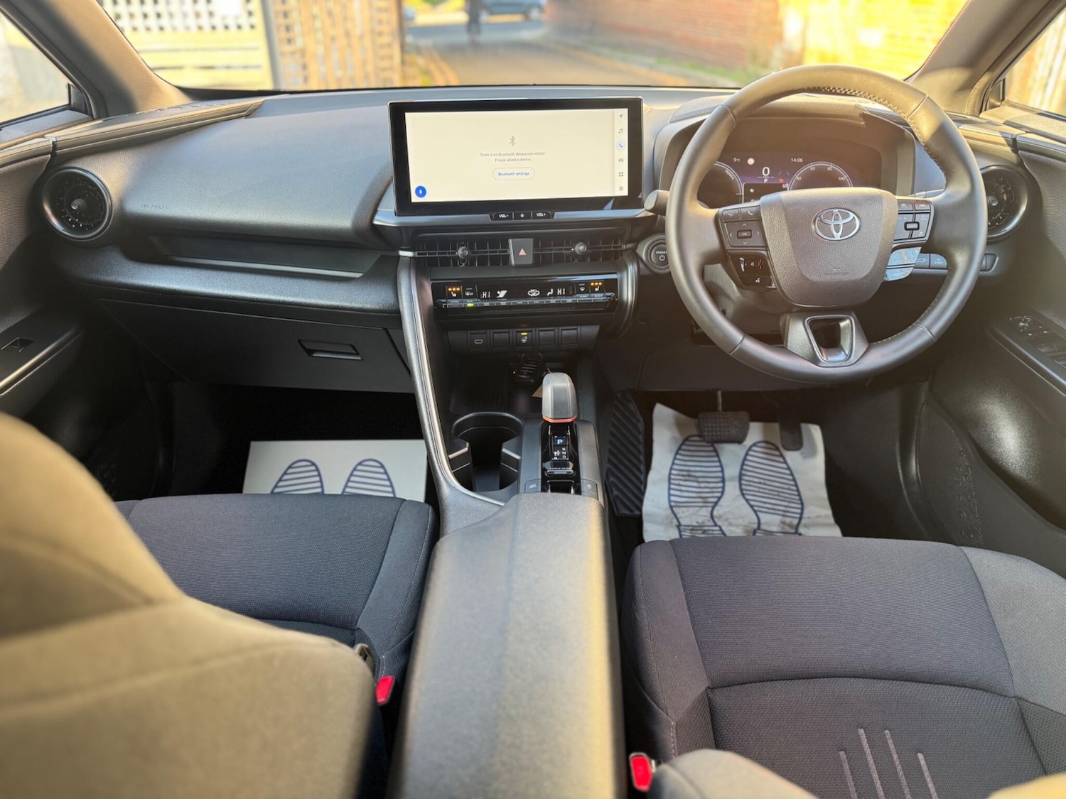 Used Toyota C-HR 2024 for sale - 77120218: Photo 23