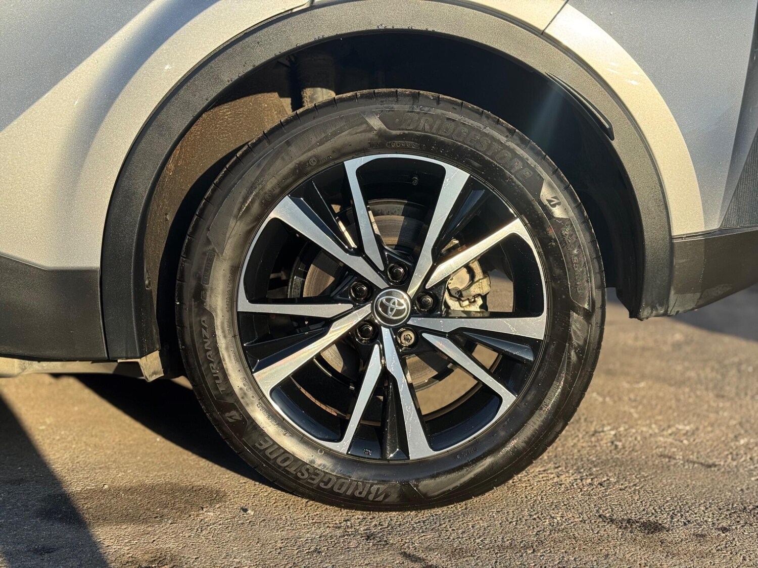 Used Toyota C-HR 2024 for sale - 77120218: Photo 42