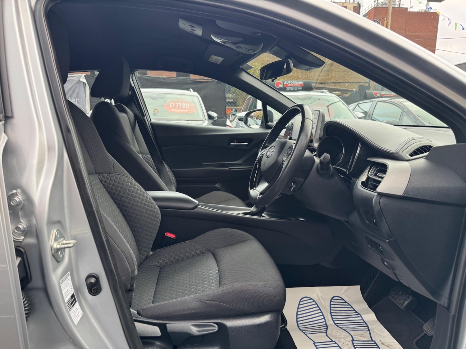 Used Toyota C-HR 2022 for sale - 77163243: Photo 14