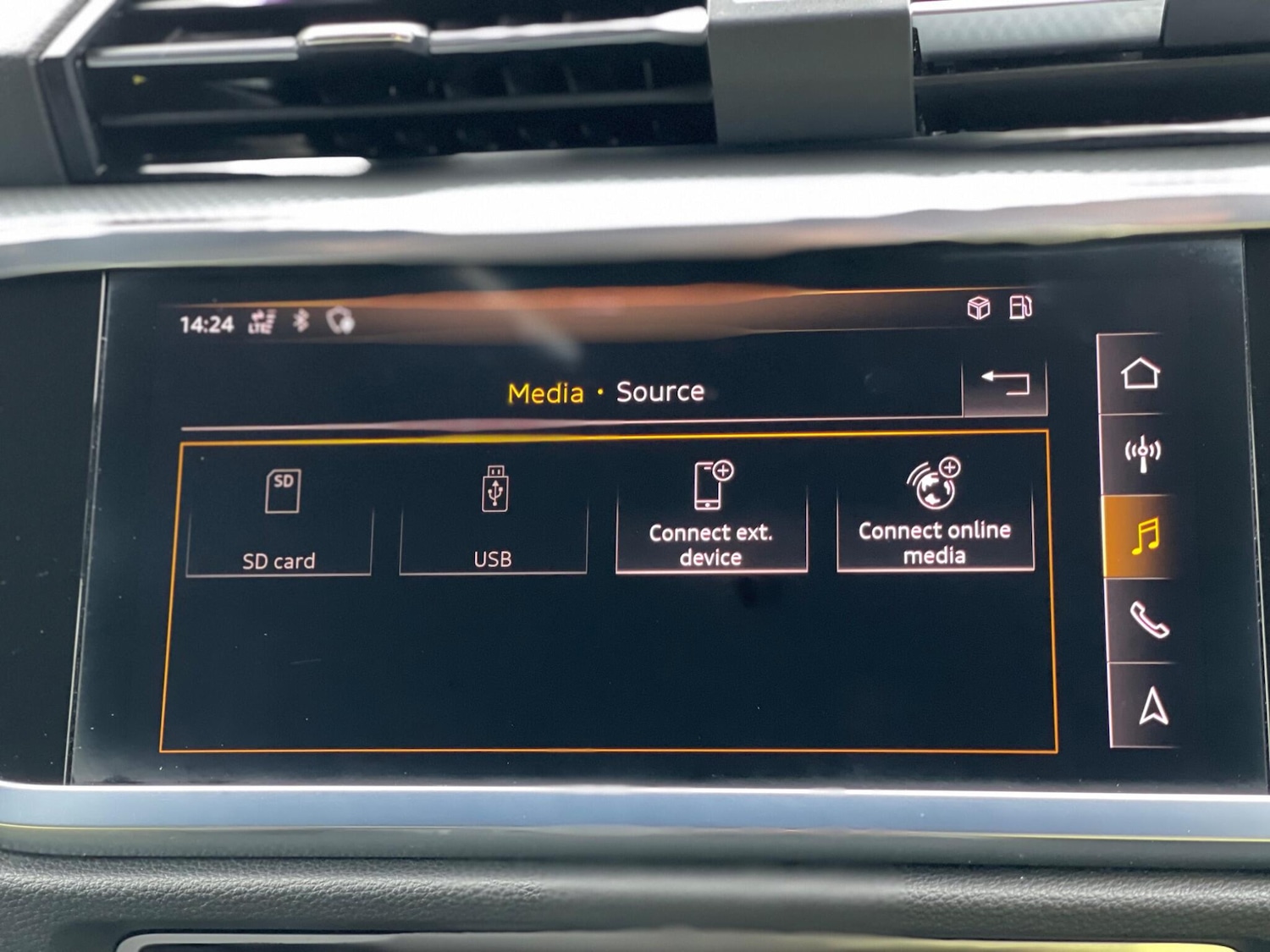 Used Audi Q3 2020 for sale - 76409386: Photo 27