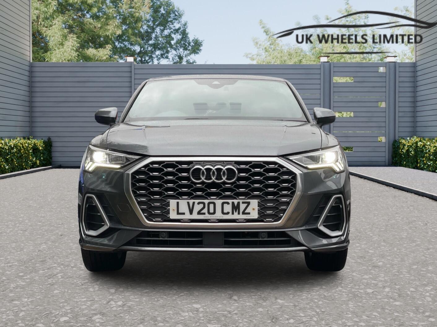 Used Audi Q3 2020 for sale - 76409386: Photo 3