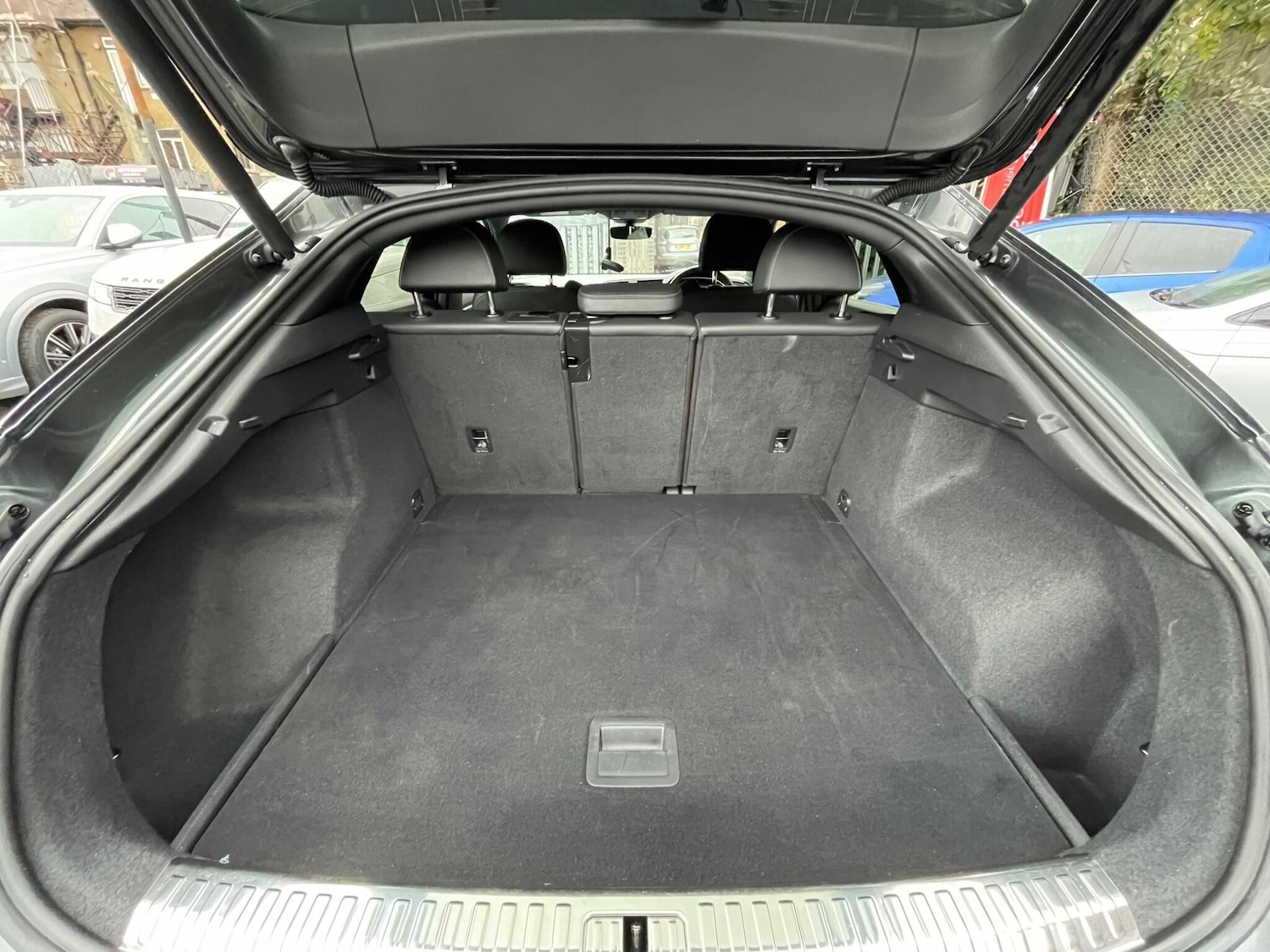 Used Audi Q3 2020 for sale - 76409386: Photo 32