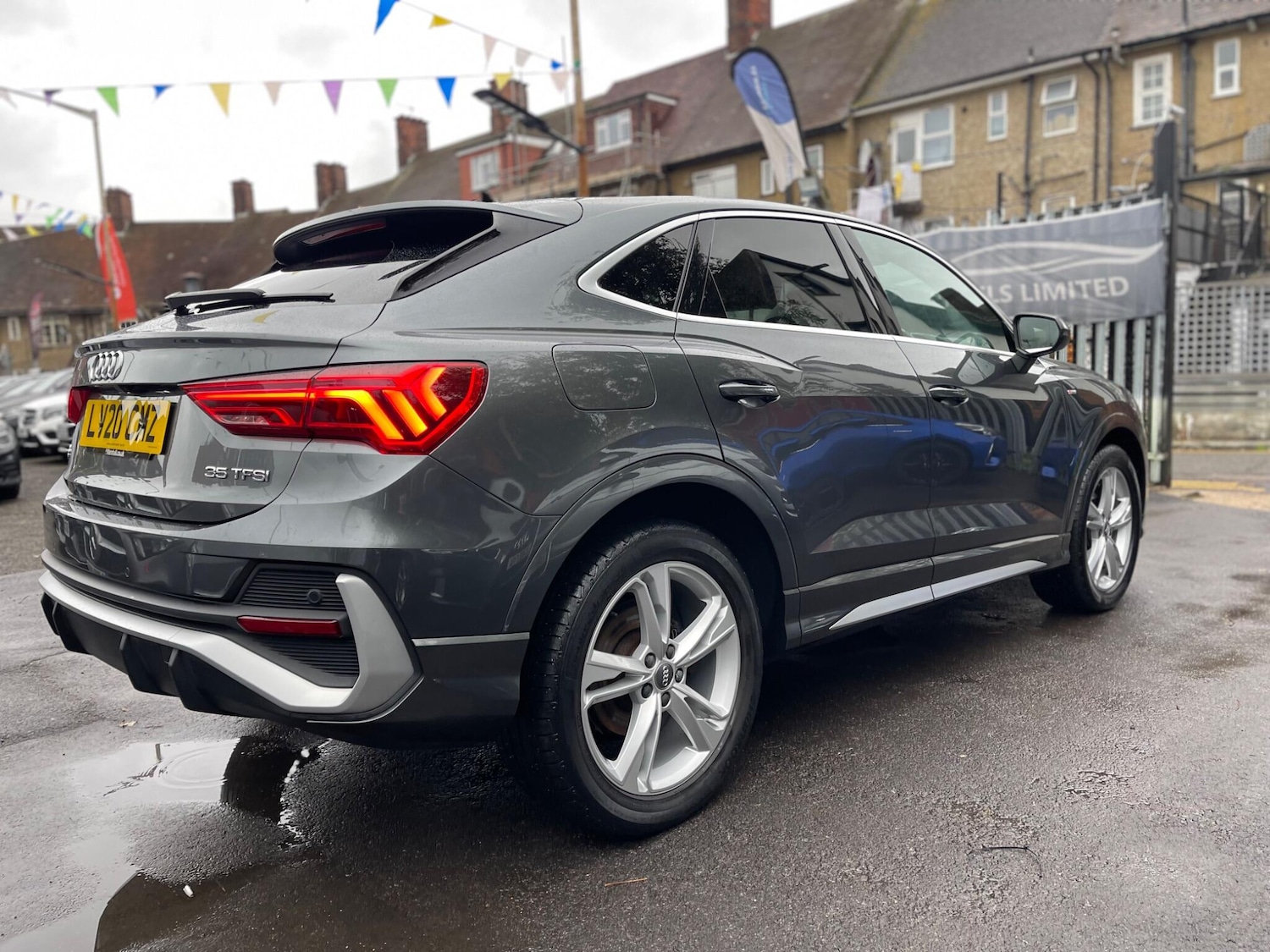 Used Audi Q3 2020 for sale - 76409386: Photo 9