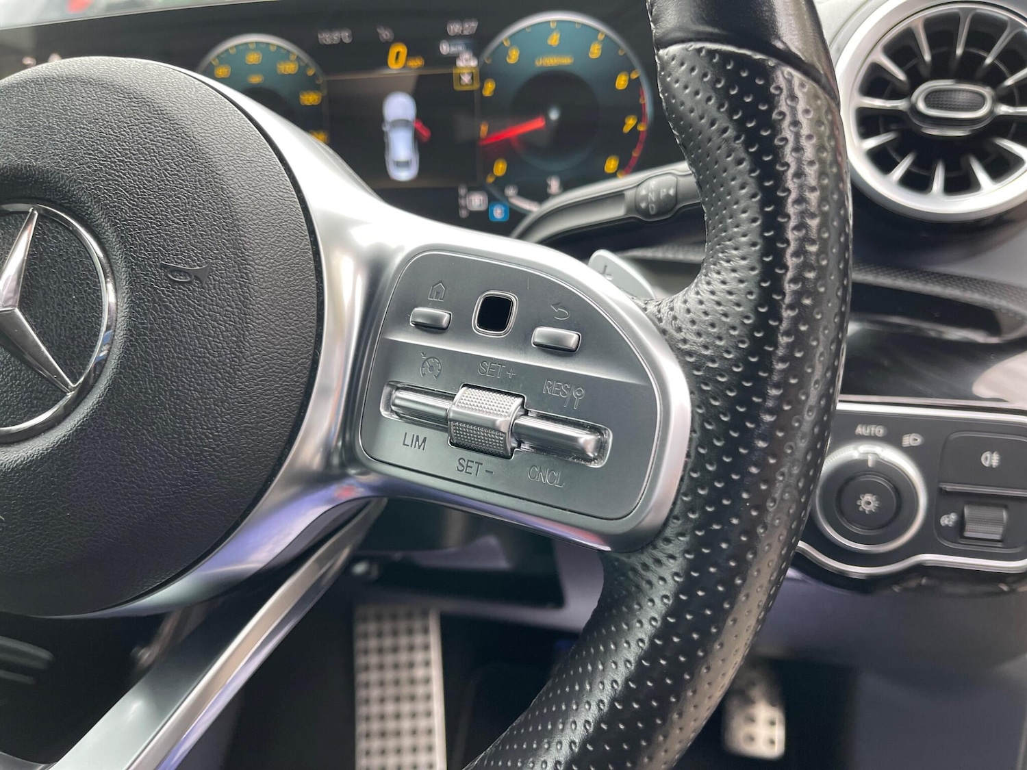 Used Mercedes-Benz CLA 2022 for sale - 76388516: Photo 40