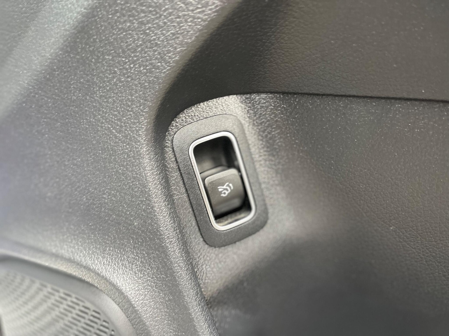 Used Mercedes-Benz CLA 2022 for sale - 76388516: Photo 42