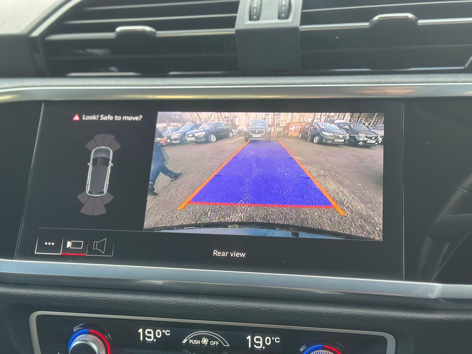 Used Audi Q3 2022 for sale - 76953276: Photo 32