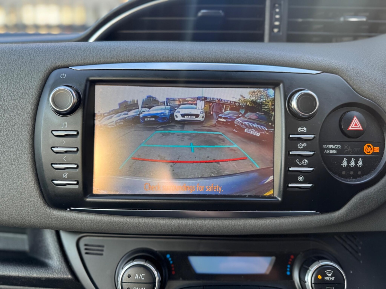 Used Toyota Yaris 2019 for sale - 76952412: Photo 16