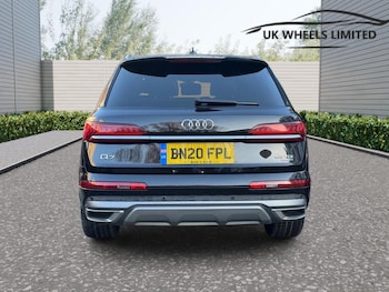 Used Audi Q7 2020 for sale - 77082104: Photo