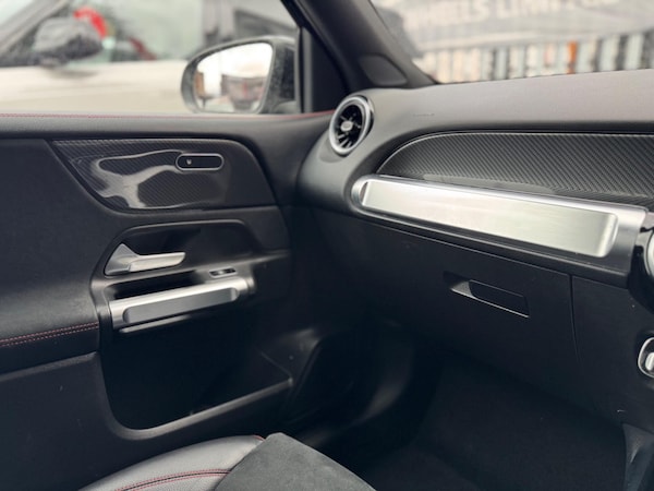 Used Mercedes-Benz GLB 2021 for sale - 76327037: Photo 16