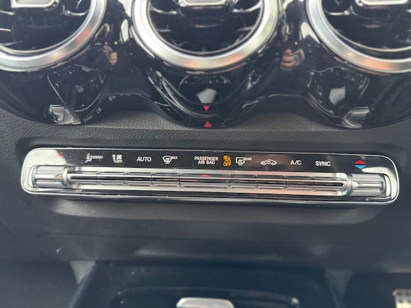 Used Mercedes-Benz GLB 2021 for sale - 76327037: Photo 17